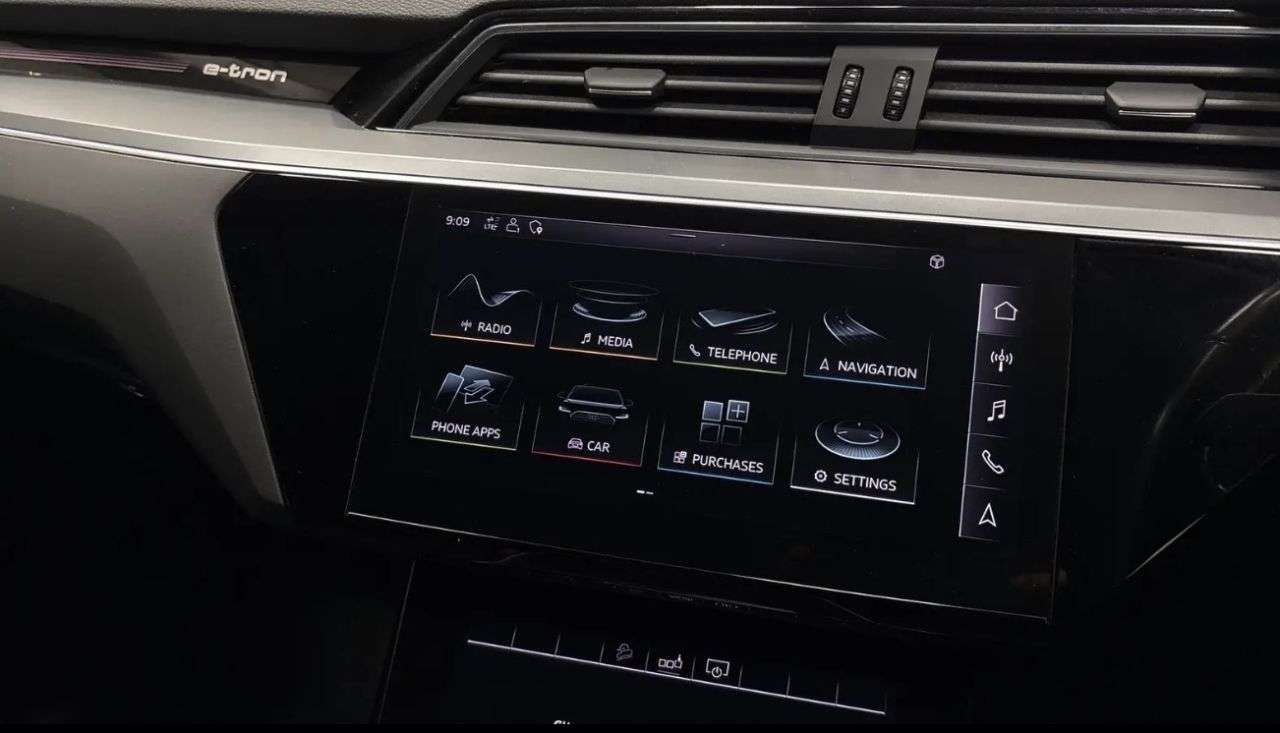 2019 AUDI E-TRON 2019 AUDI E-TRON