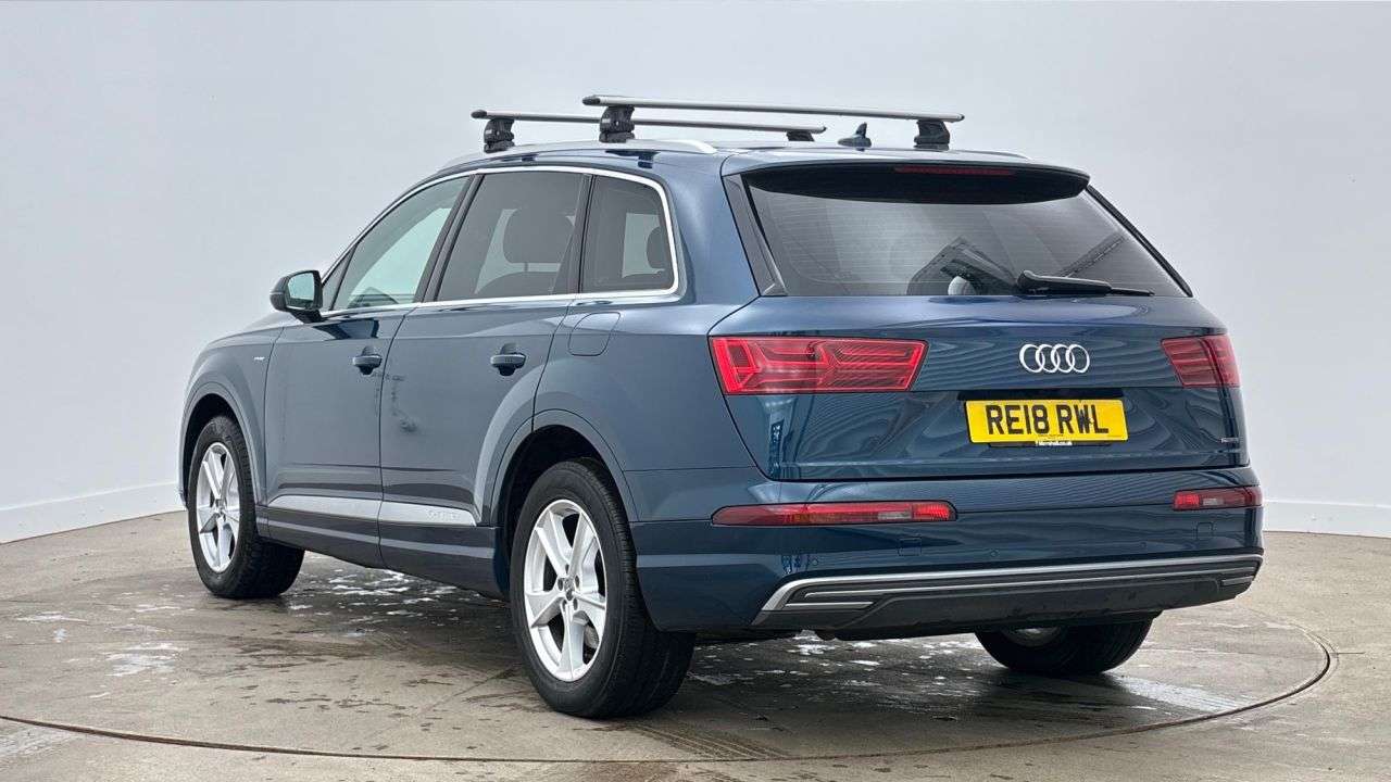 A 2018 AUDI Q7 3.0 TDI V6 e-tron SUV 5dr Diesel Plug-in Hybrid Tiptronic quattro Euro 6 (s A 2018 AUDI Q7 3.0 TDI V6 e-tron SUV 5dr Diesel Plug-in Hybrid Tiptronic quattro Euro 6 (s