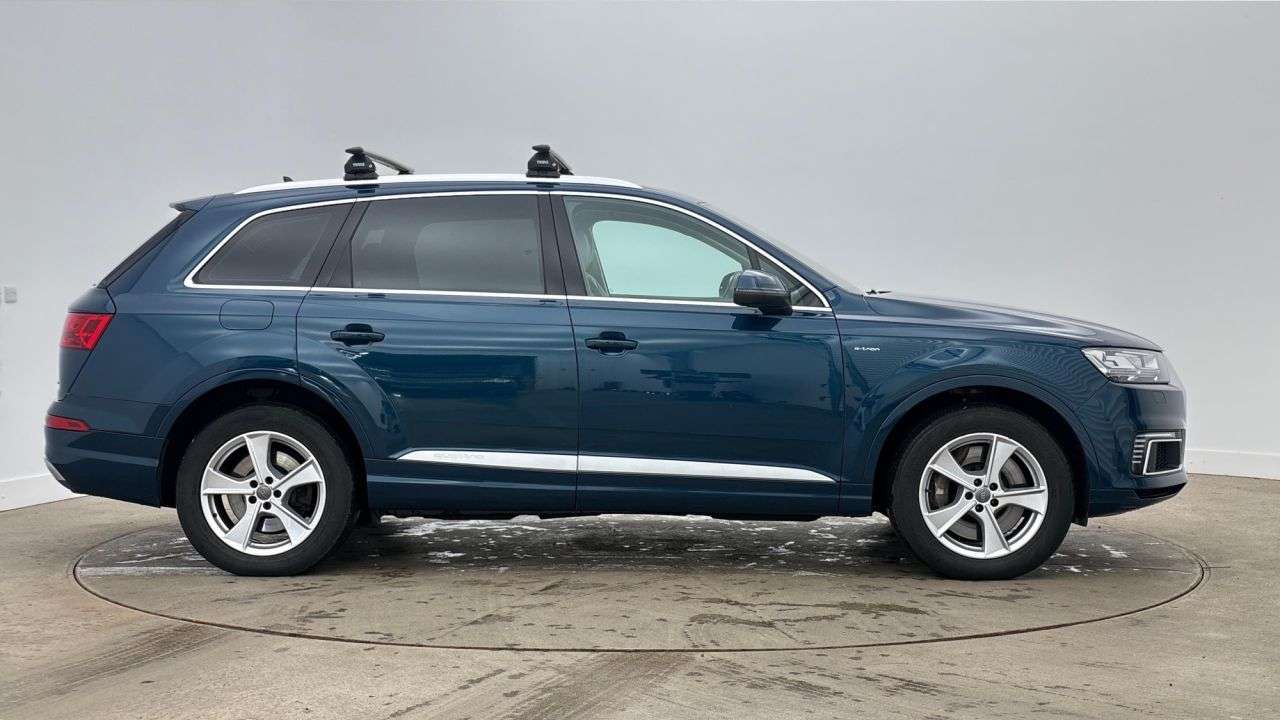 2018 AUDI Q7 2018 AUDI Q7