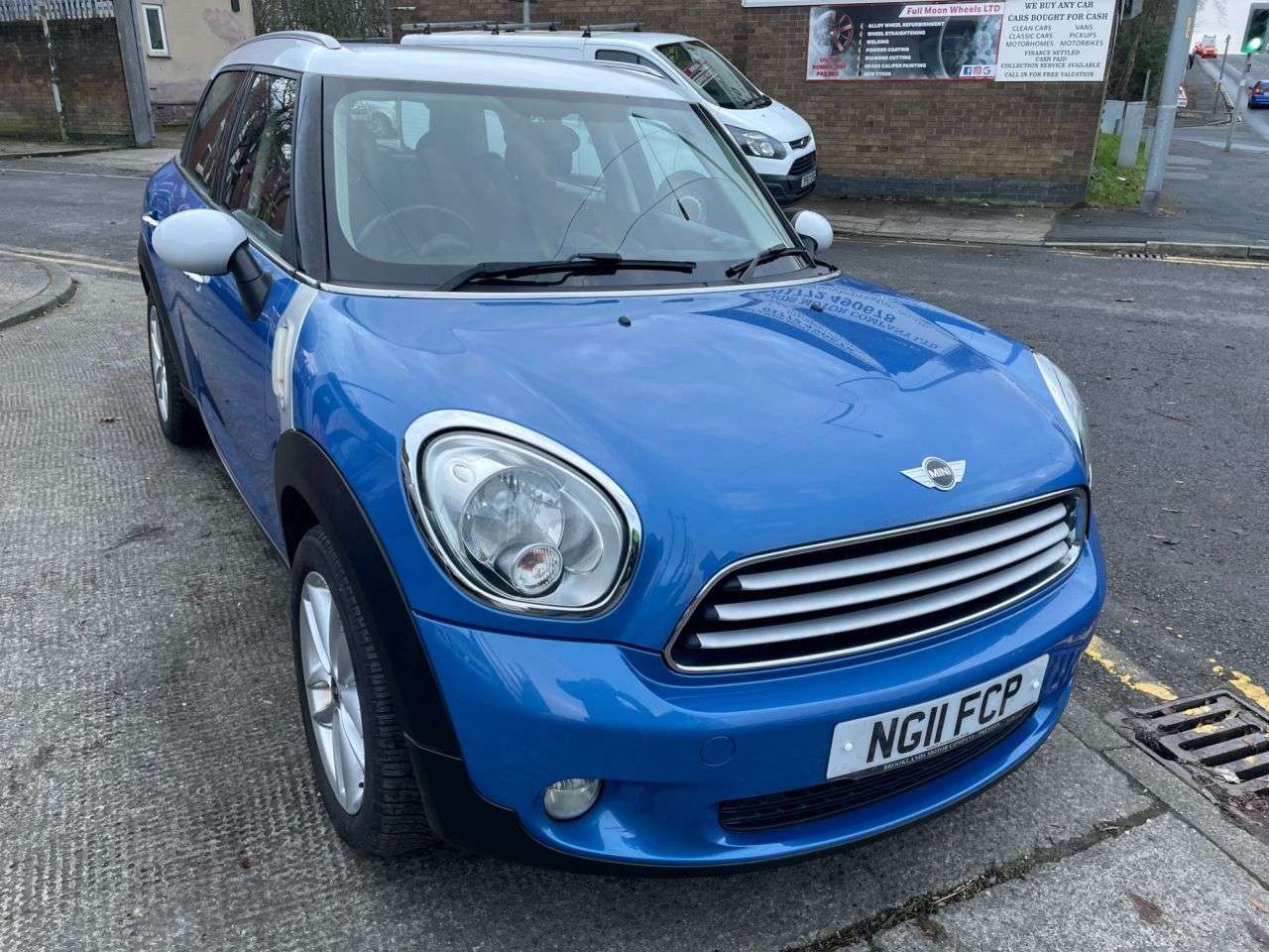 2011 MINI COUNTRYMAN 2011 MINI COUNTRYMAN