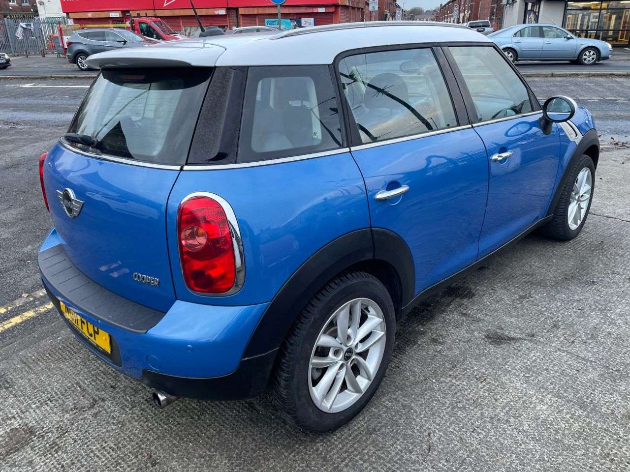 2011 MINI COUNTRYMAN 2011 MINI COUNTRYMAN