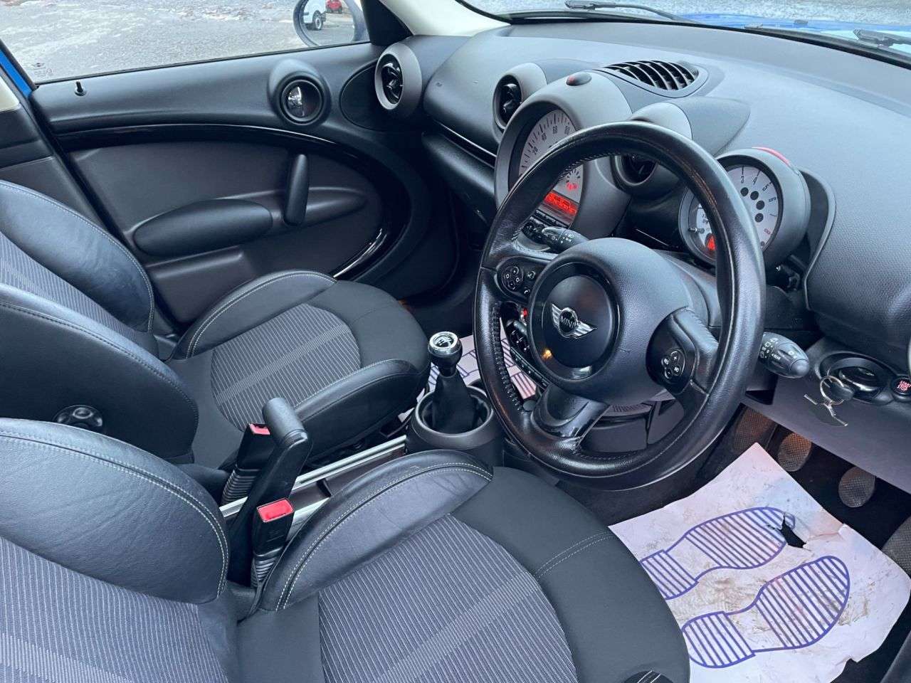 2011 MINI COUNTRYMAN 2011 MINI COUNTRYMAN