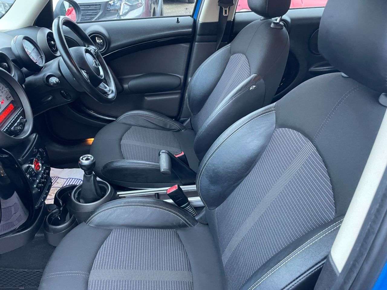 2011 MINI COUNTRYMAN 2011 MINI COUNTRYMAN