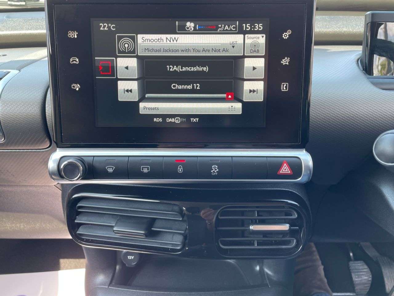 2015 CITROEN C4 CACTUS 2015 CITROEN C4 CACTUS