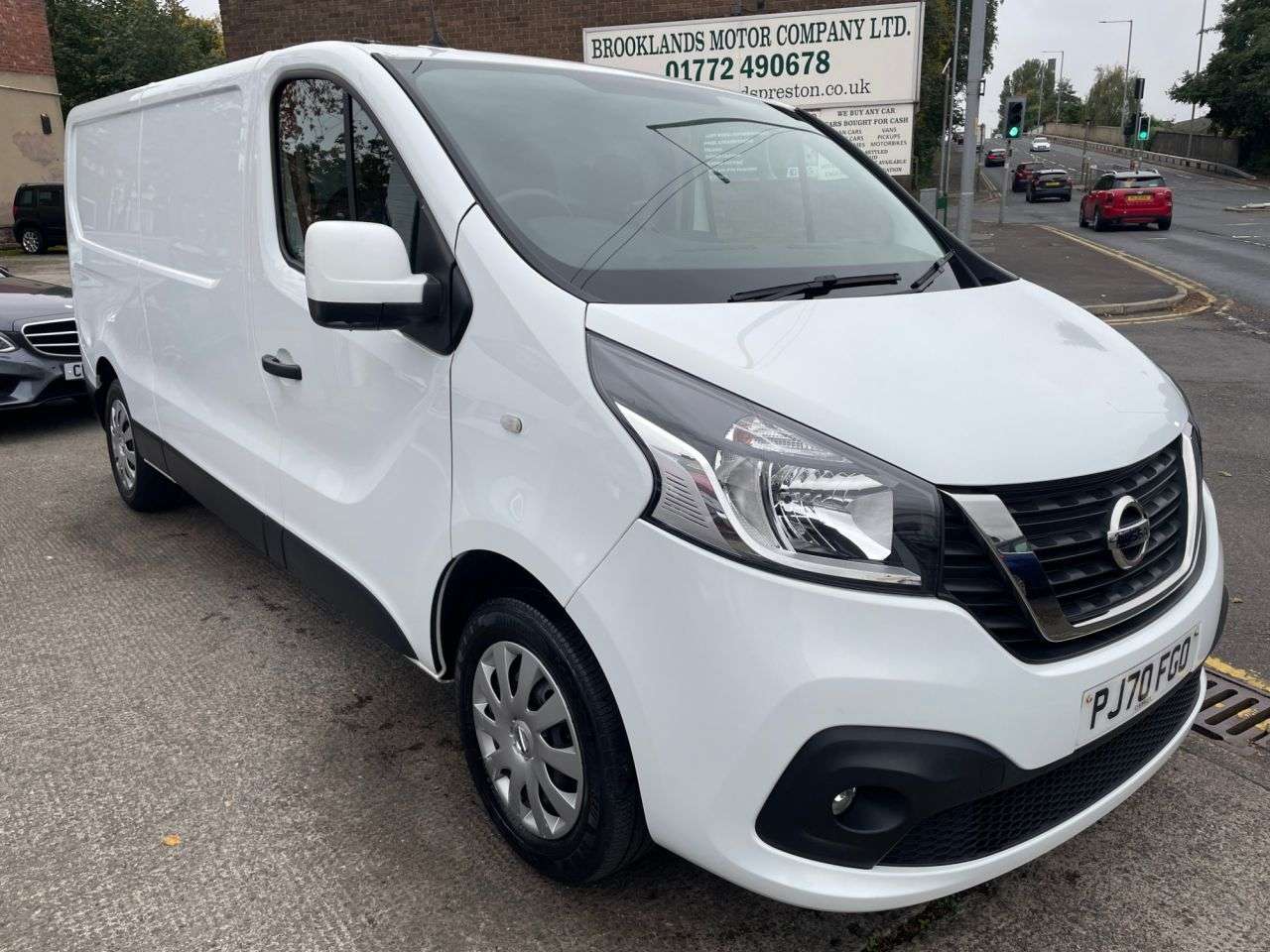 2020 NISSAN NV300 2020 NISSAN NV300