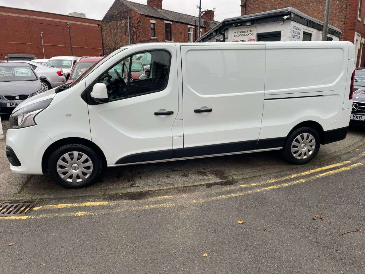 2020 NISSAN NV300 2020 NISSAN NV300