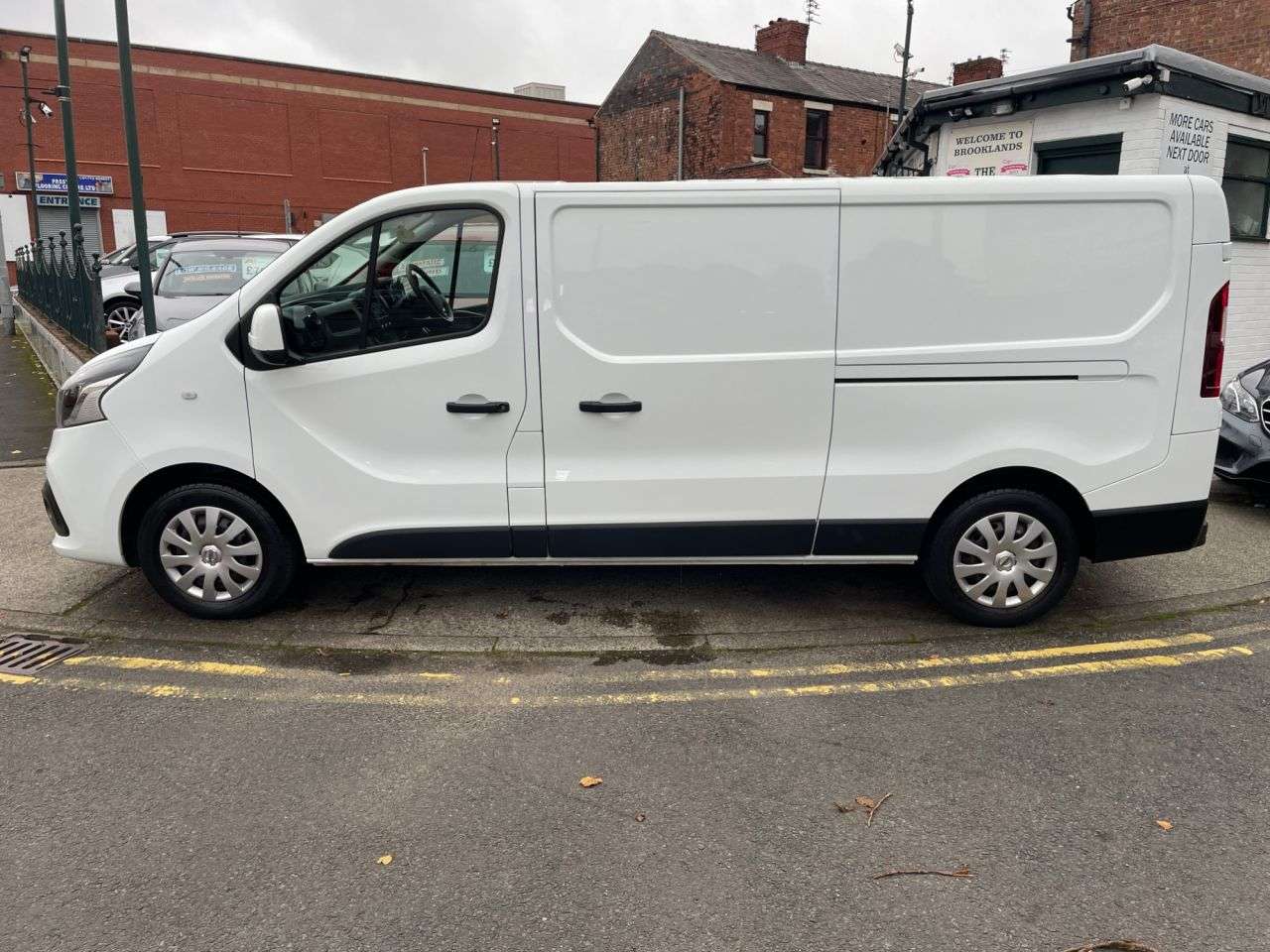 2020 NISSAN NV300 2020 NISSAN NV300