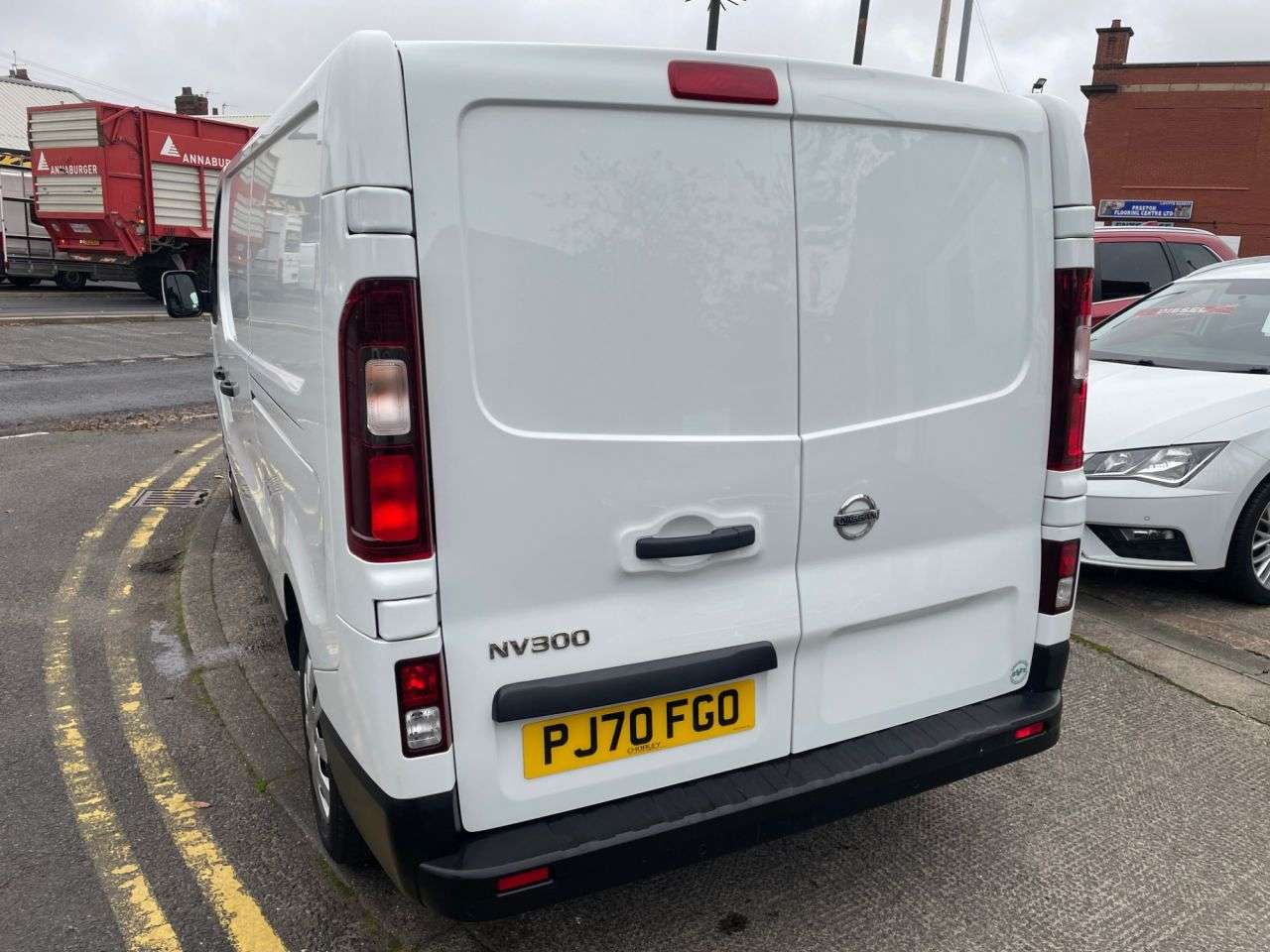 2020 NISSAN NV300 2020 NISSAN NV300