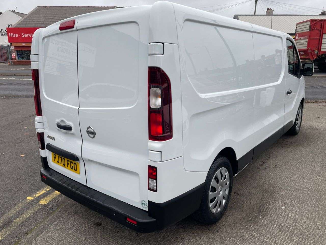 2020 NISSAN NV300 2020 NISSAN NV300