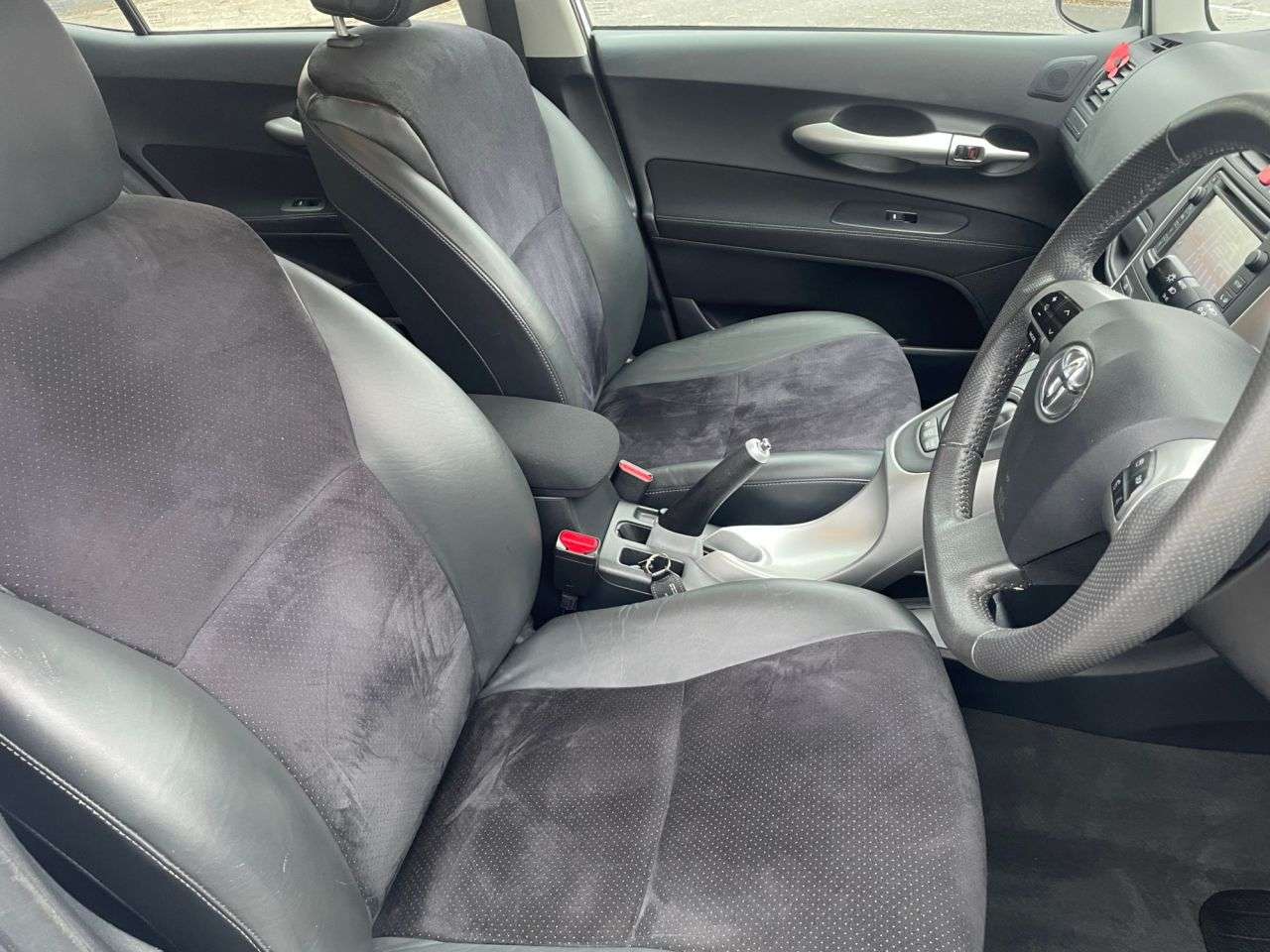 2012 TOYOTA AURIS 2012 TOYOTA AURIS