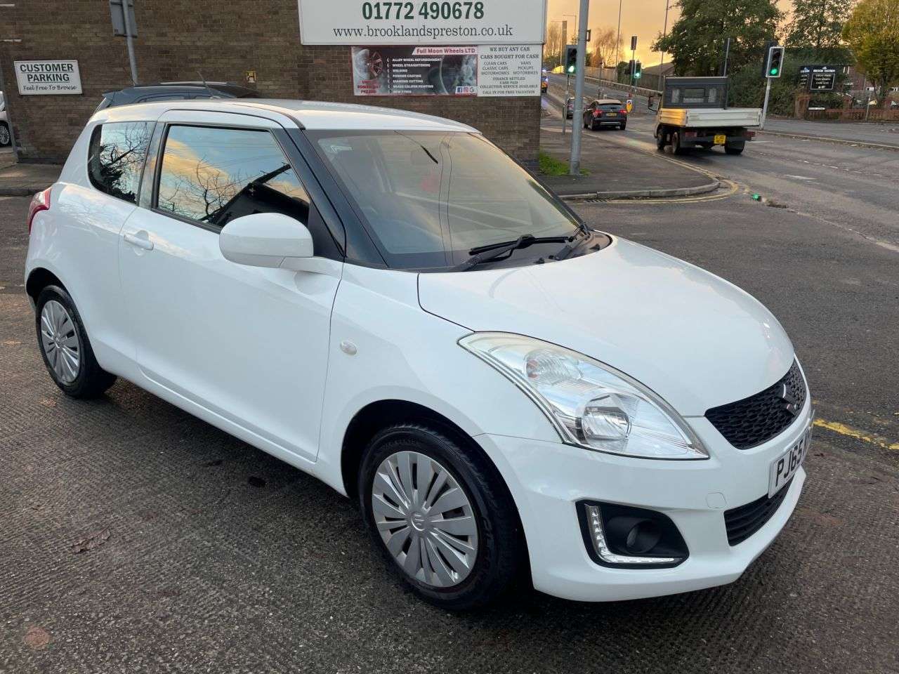 2016 SUZUKI SWIFT 2016 SUZUKI SWIFT