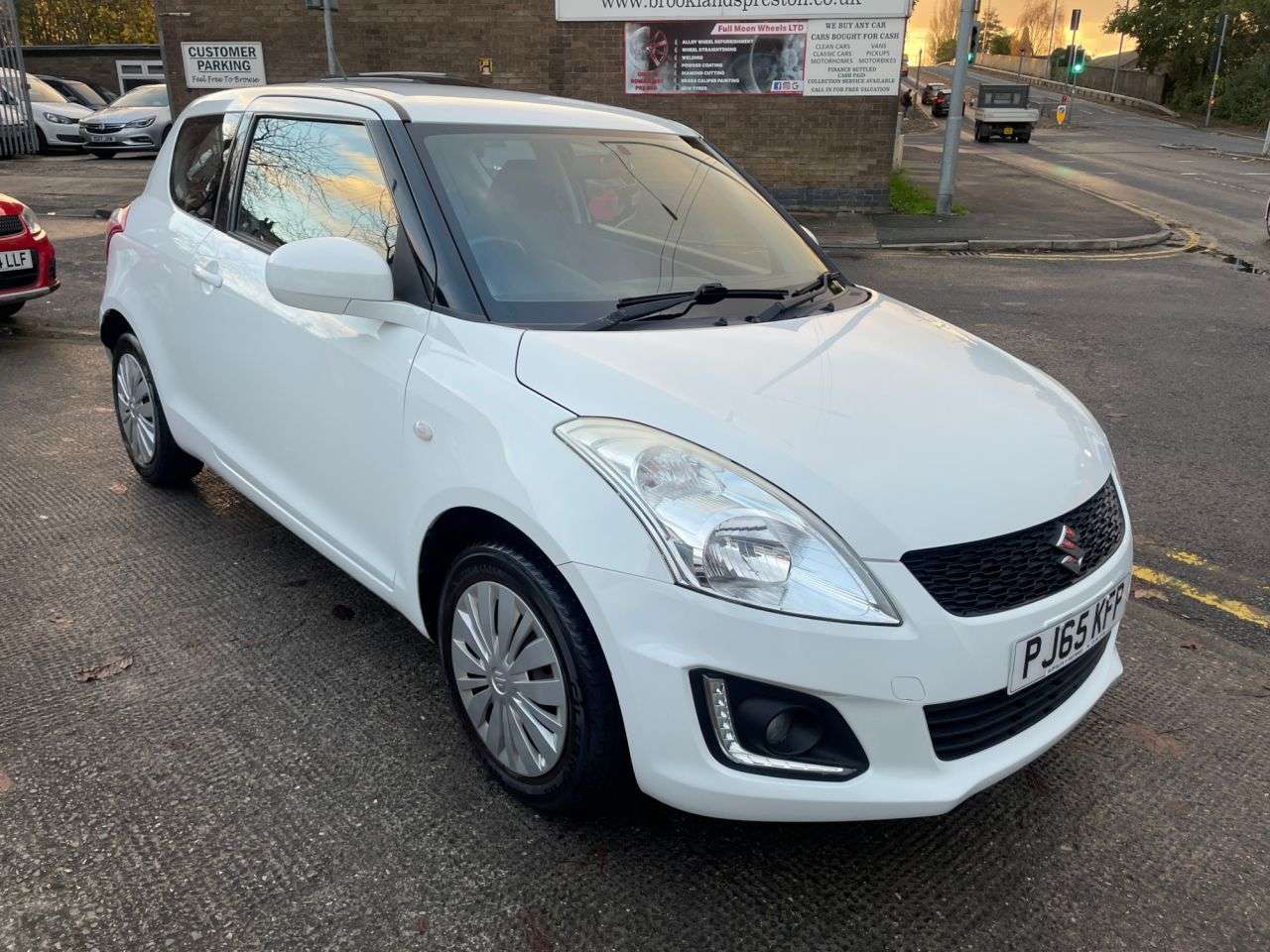 2016 SUZUKI SWIFT 2016 SUZUKI SWIFT