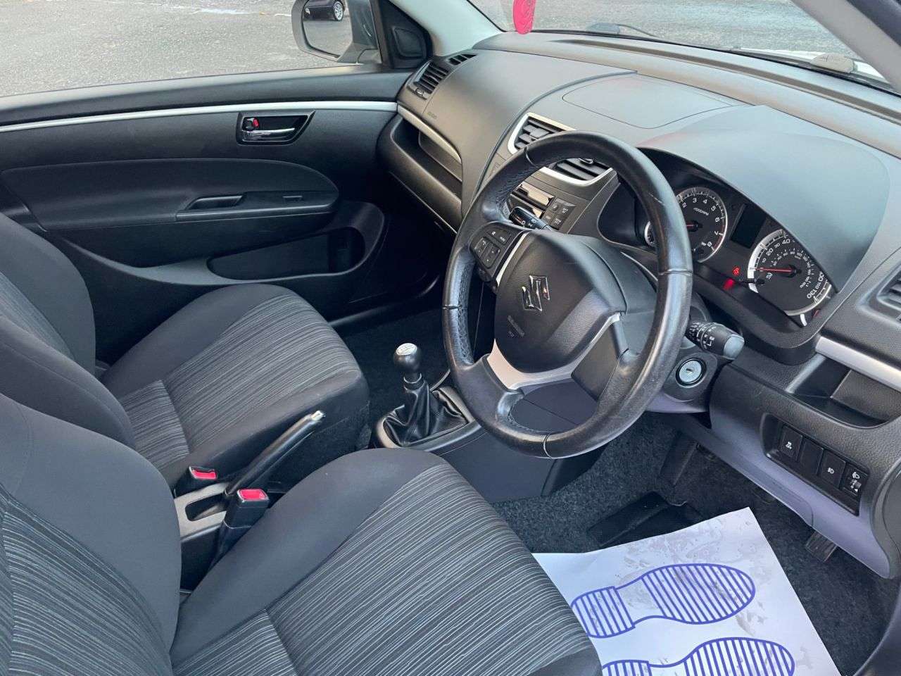 2016 SUZUKI SWIFT 2016 SUZUKI SWIFT