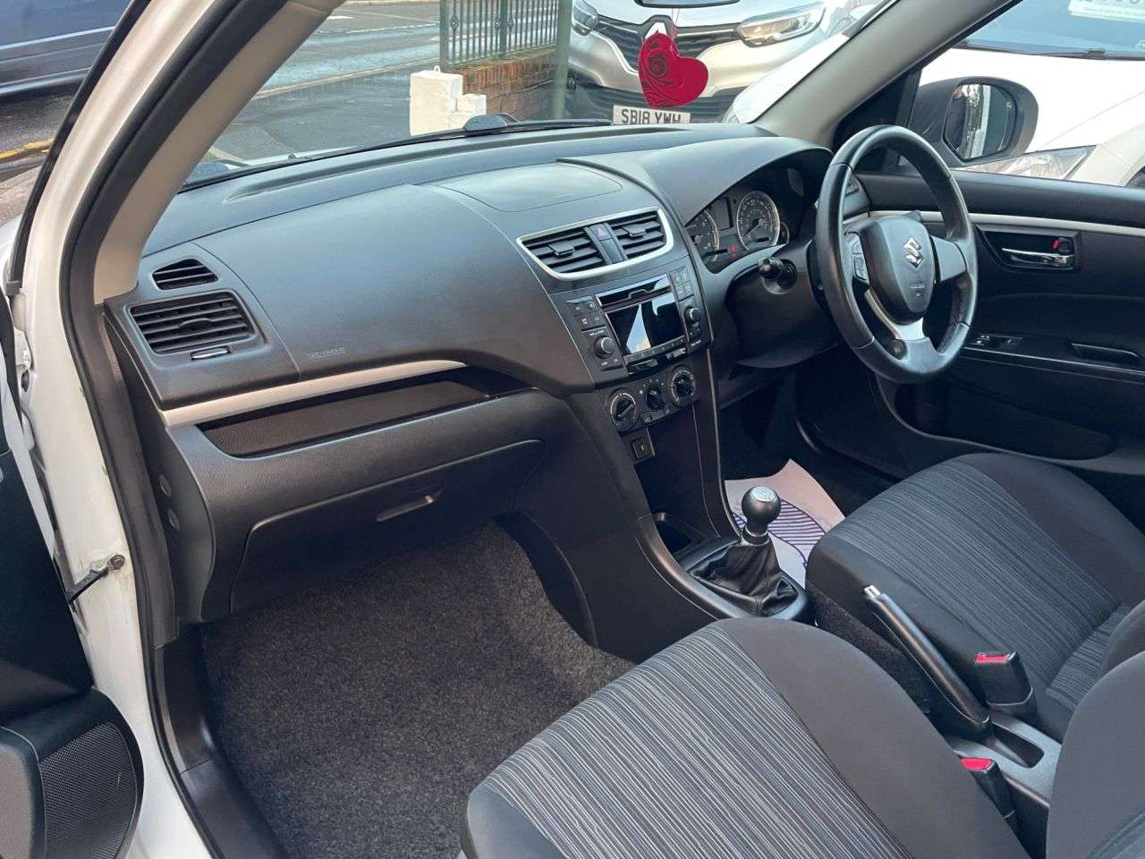 2016 SUZUKI SWIFT 2016 SUZUKI SWIFT