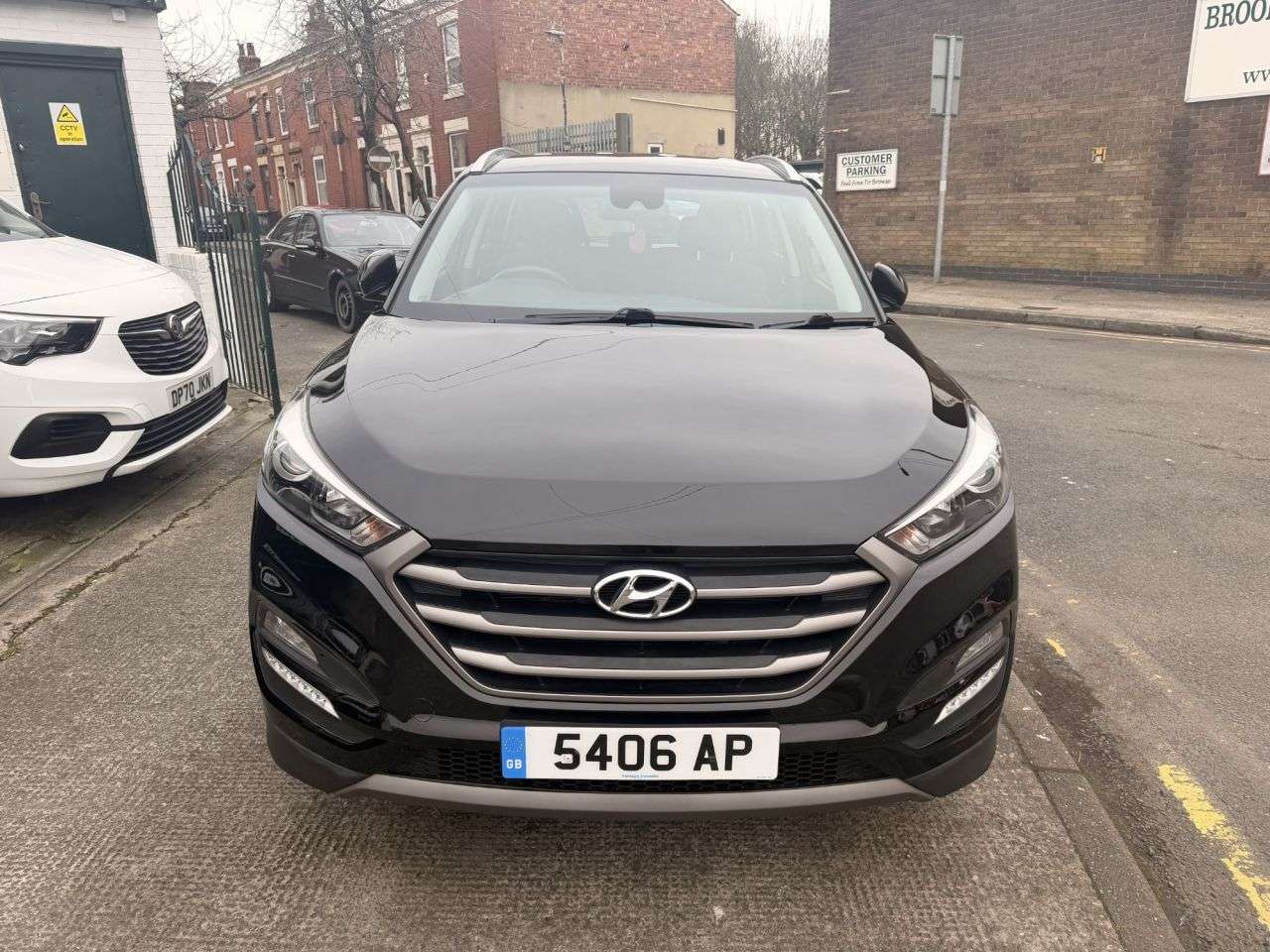 A 2016 HYUNDAI TUCSON 1.6 GDi Blue Drive SE SUV 5dr Petrol Manual Euro 6 (s/s) (132 ps) A 2016 HYUNDAI TUCSON 1.6 GDi Blue Drive SE SUV 5dr Petrol Manual Euro 6 (s/s) (132 ps)