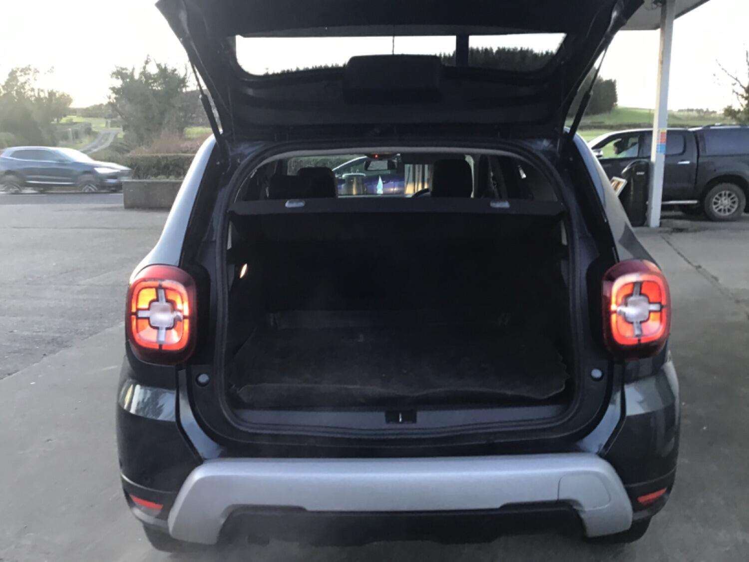 A 2019 DACIA DUSTER 1.6 Prestige SCe 115 4x4 MY19 A 2019 DACIA DUSTER 1.6 Prestige SCe 115 4x4 MY19