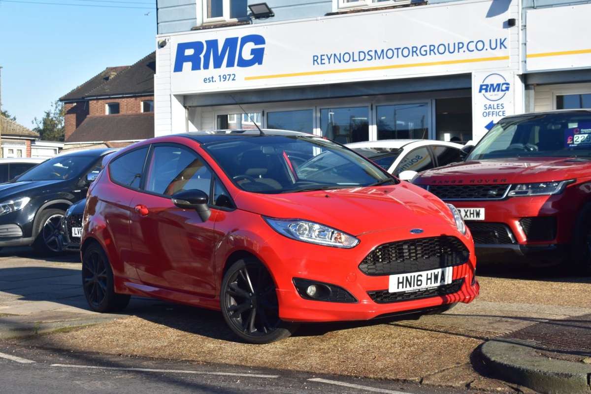 Check out this Ford Fiesta 2016 Petrol Manual