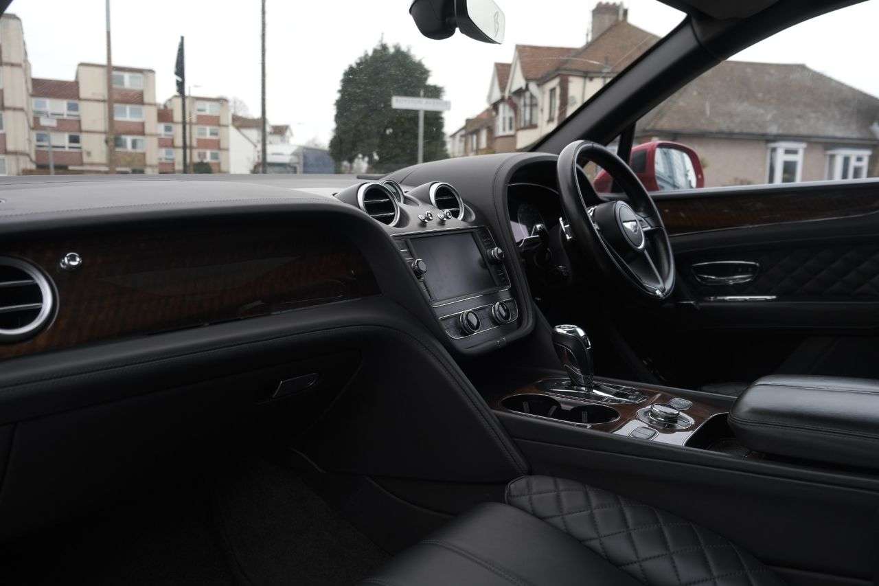 2017 BENTLEY BENTAYGA 2017 BENTLEY BENTAYGA