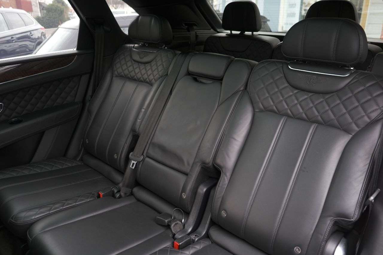 2017 BENTLEY BENTAYGA 2017 BENTLEY BENTAYGA