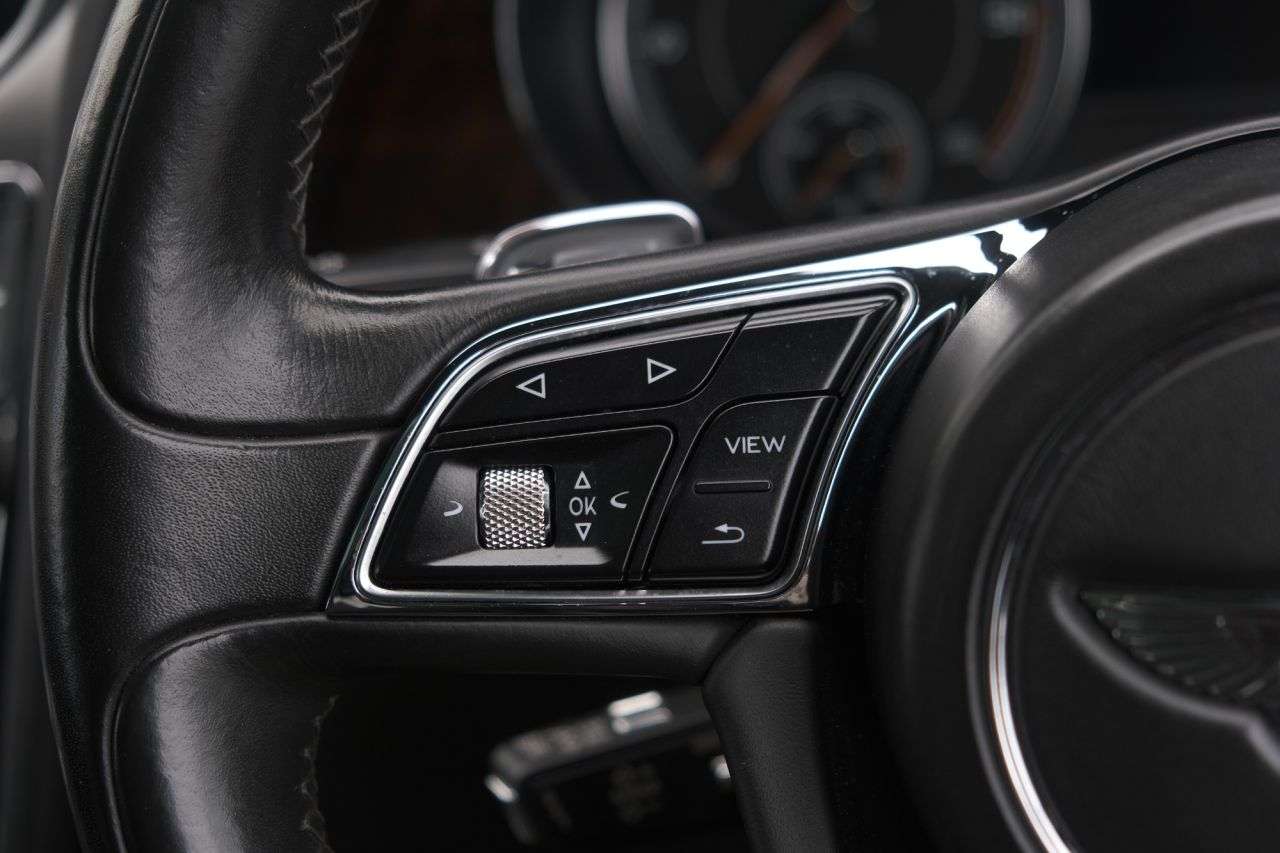 2017 BENTLEY BENTAYGA 2017 BENTLEY BENTAYGA