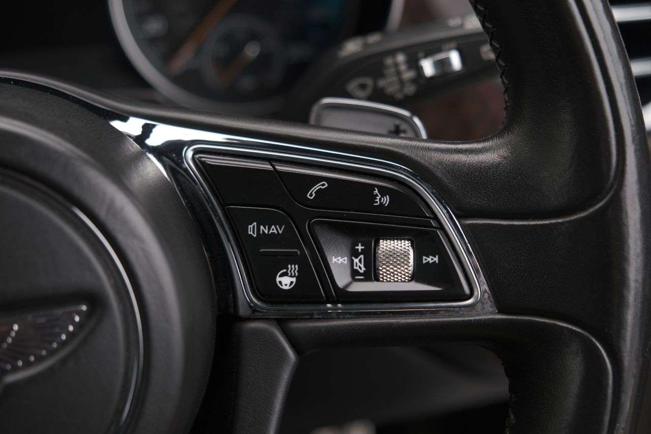 2017 BENTLEY BENTAYGA 2017 BENTLEY BENTAYGA