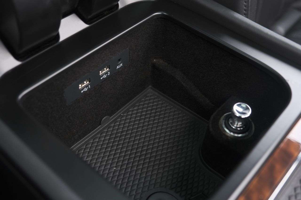 2017 BENTLEY BENTAYGA 2017 BENTLEY BENTAYGA