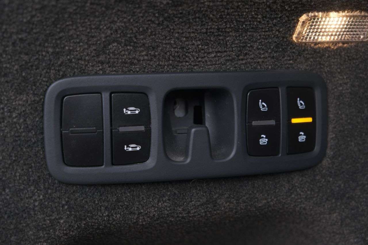 2017 BENTLEY BENTAYGA 2017 BENTLEY BENTAYGA