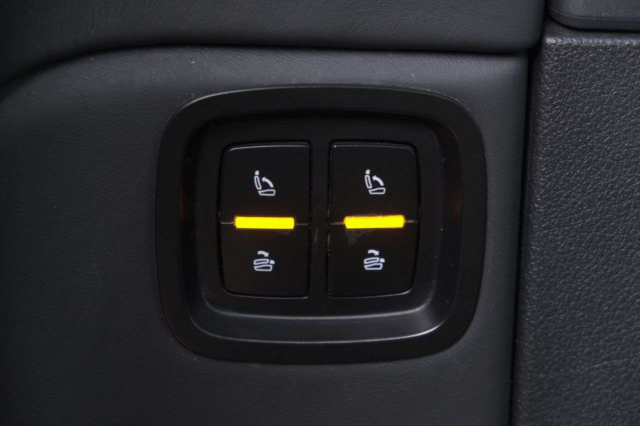 2017 BENTLEY BENTAYGA 2017 BENTLEY BENTAYGA