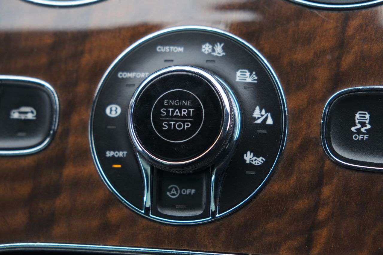 2017 BENTLEY BENTAYGA 2017 BENTLEY BENTAYGA