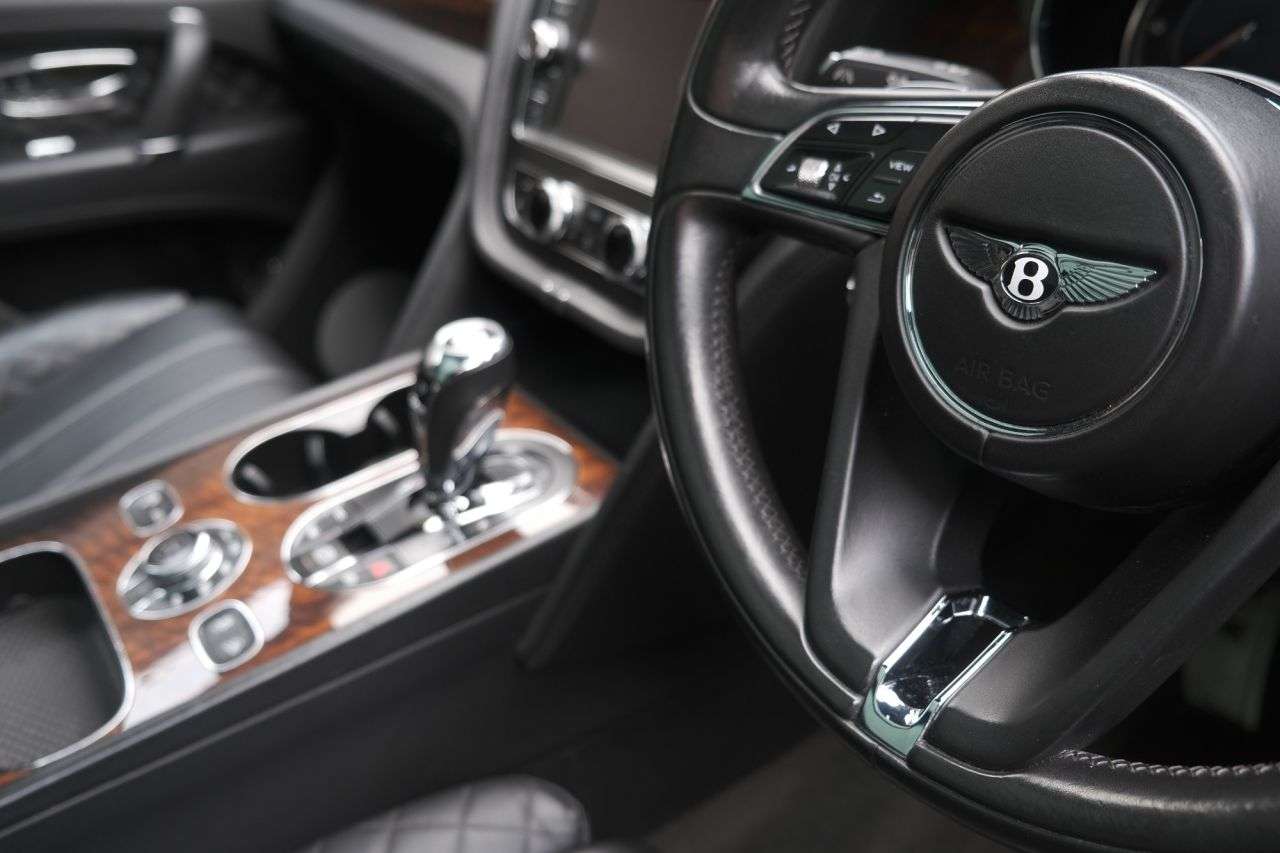 2017 BENTLEY BENTAYGA 2017 BENTLEY BENTAYGA