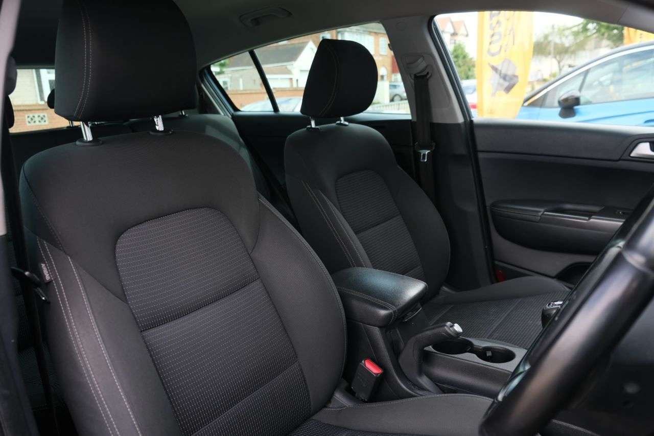 2017 KIA SPORTAGE 2017 KIA SPORTAGE