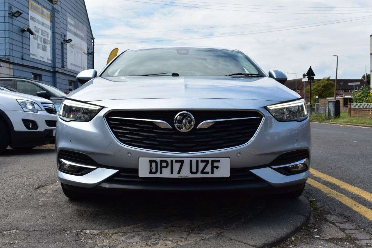 2017 VAUXHALL INSIGNIA GRAND SPORT 2017 VAUXHALL INSIGNIA GRAND SPORT