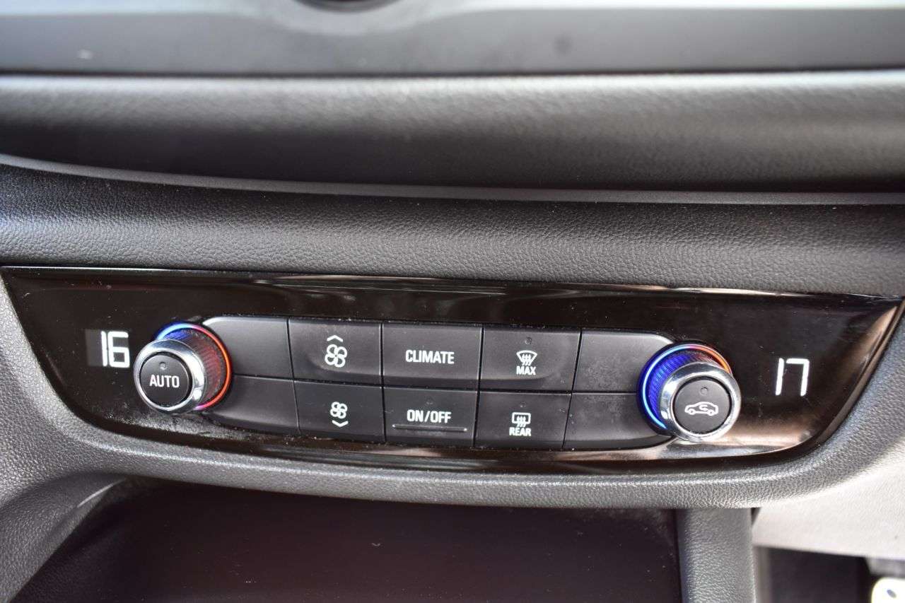 2017 VAUXHALL INSIGNIA GRAND SPORT 2017 VAUXHALL INSIGNIA GRAND SPORT