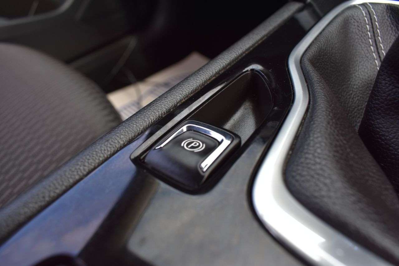 2017 VAUXHALL INSIGNIA GRAND SPORT 2017 VAUXHALL INSIGNIA GRAND SPORT