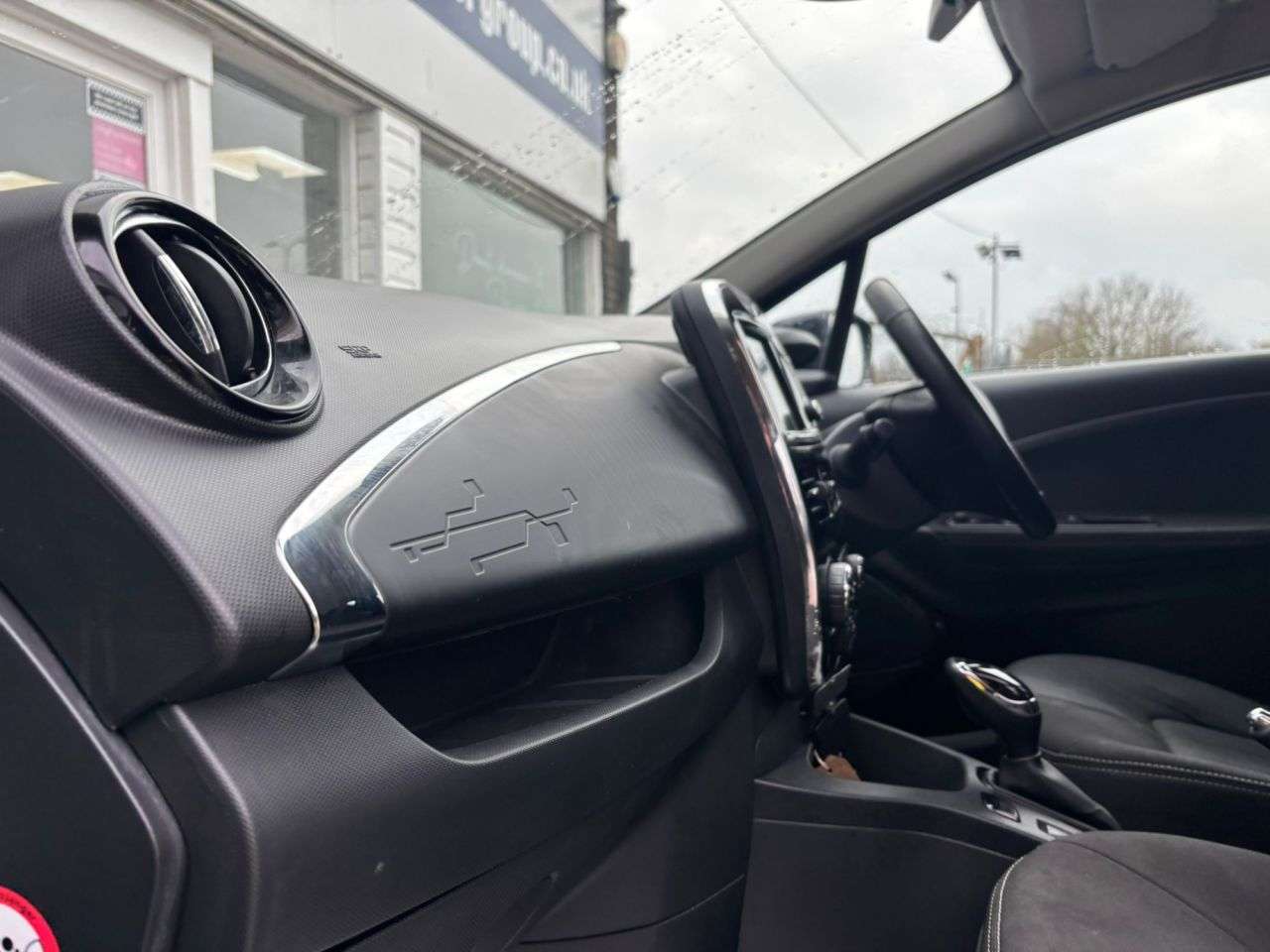 2019 RENAULT ZOE 2019 RENAULT ZOE