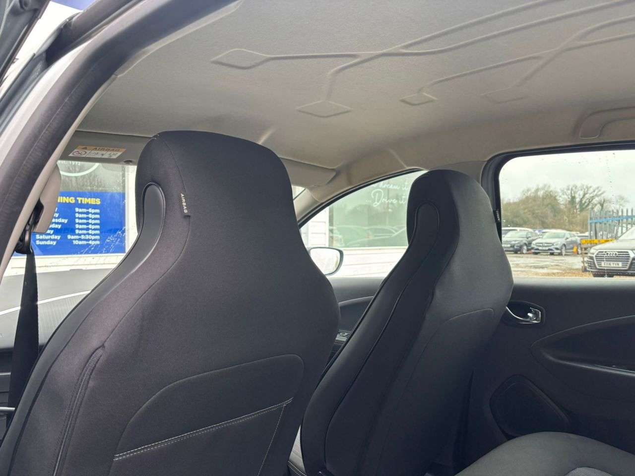 2019 RENAULT ZOE 2019 RENAULT ZOE