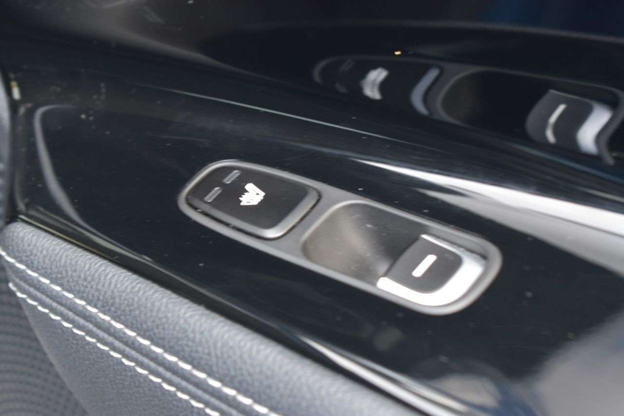 2020 KIA NIRO 2020 KIA NIRO