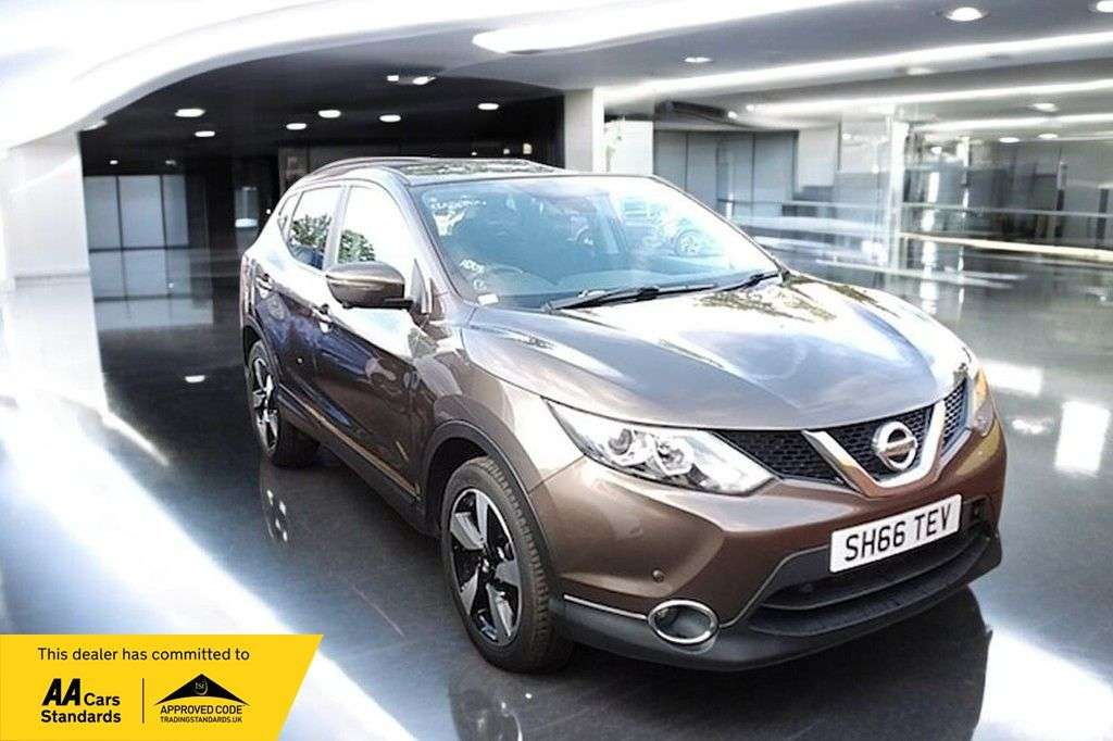 A 2016 NISSAN QASHQAI N-CONNECTA DIG-T XTRONIC A 2016 NISSAN QASHQAI N-CONNECTA DIG-T XTRONIC