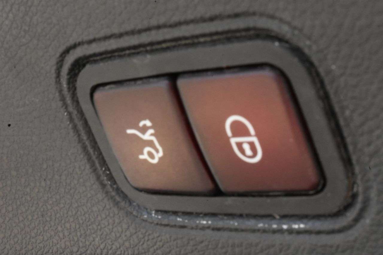 2017 MERCEDES-BENZ E-CLASS 2017 MERCEDES-BENZ E-CLASS