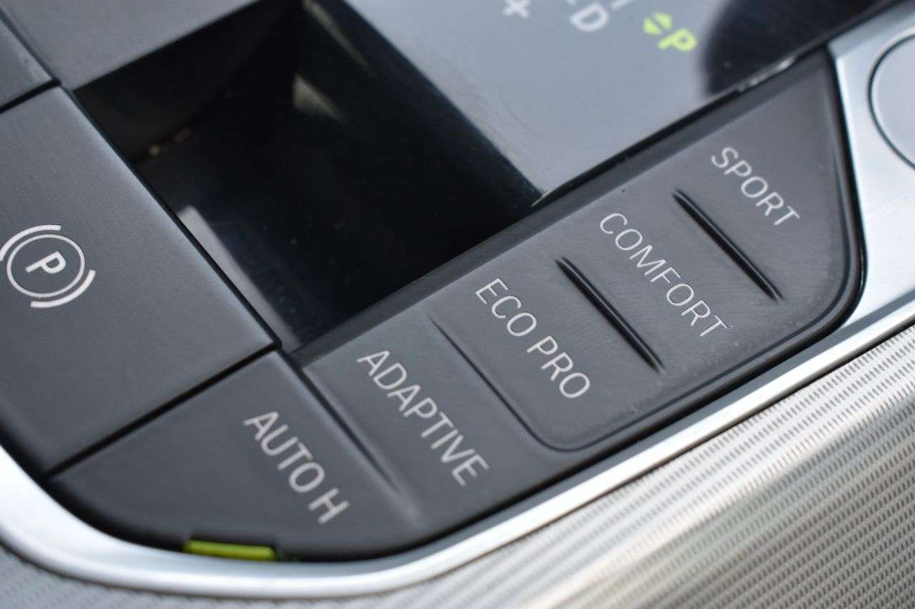 2021 BMW 3 SERIES 2021 BMW 3 SERIES