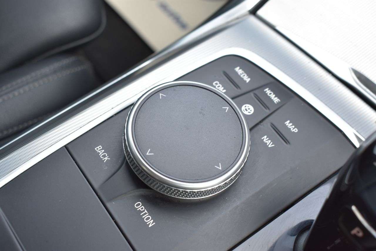 2021 BMW 3 SERIES 2021 BMW 3 SERIES