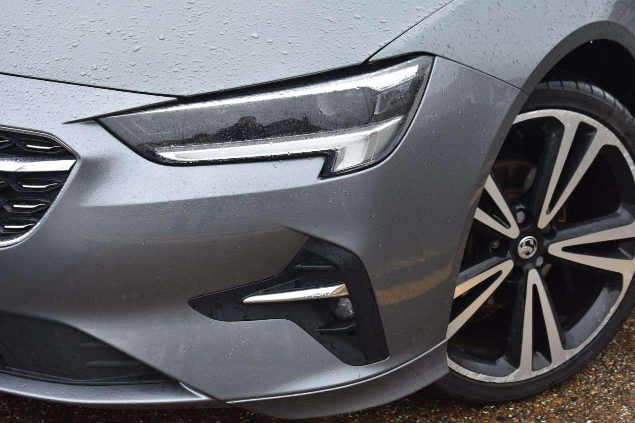 A 2020 VAUXHALL INSIGNIA 1.5 Turbo D SRi VX Line Nav Grand Sport | HEATED STEERING WHEEL | BOSE SOUN A 2020 VAUXHALL INSIGNIA 1.5 Turbo D SRi VX Line Nav Grand Sport | HEATED STEERING WHEEL | BOSE SOUN