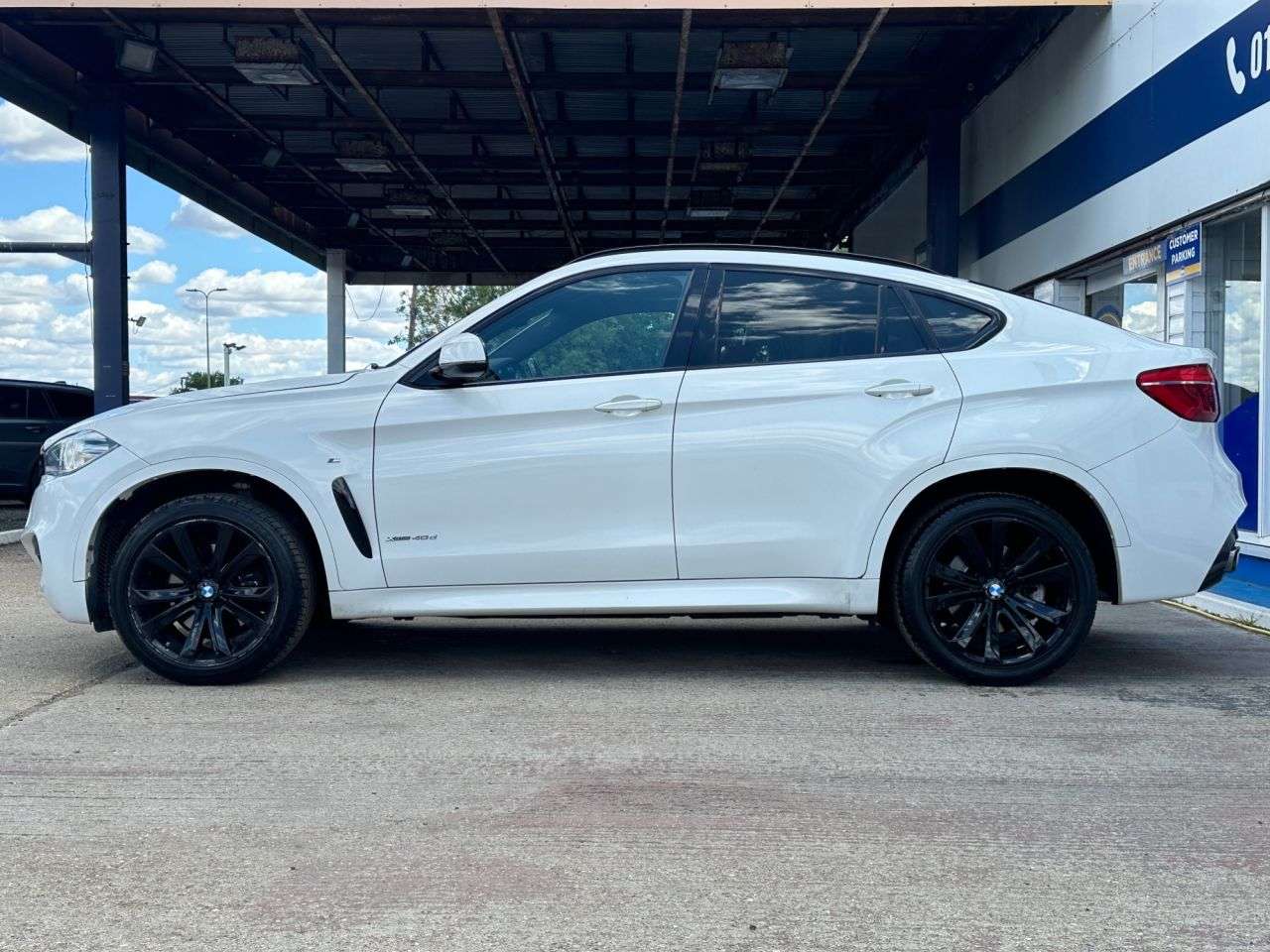 2016 BMW X6 2016 BMW X6