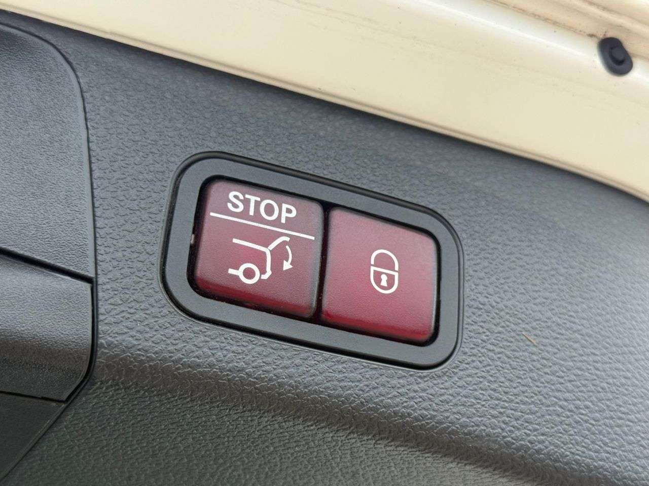 2018 MERCEDES-BENZ C-CLASS 2018 MERCEDES-BENZ C-CLASS