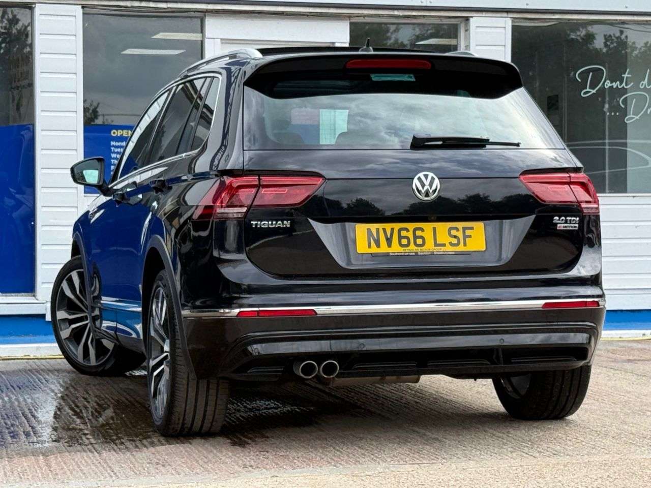 2017 VOLKSWAGEN TIGUAN 2017 VOLKSWAGEN TIGUAN