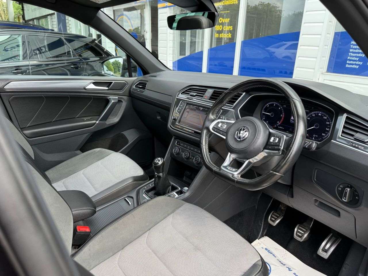 2017 VOLKSWAGEN TIGUAN 2017 VOLKSWAGEN TIGUAN