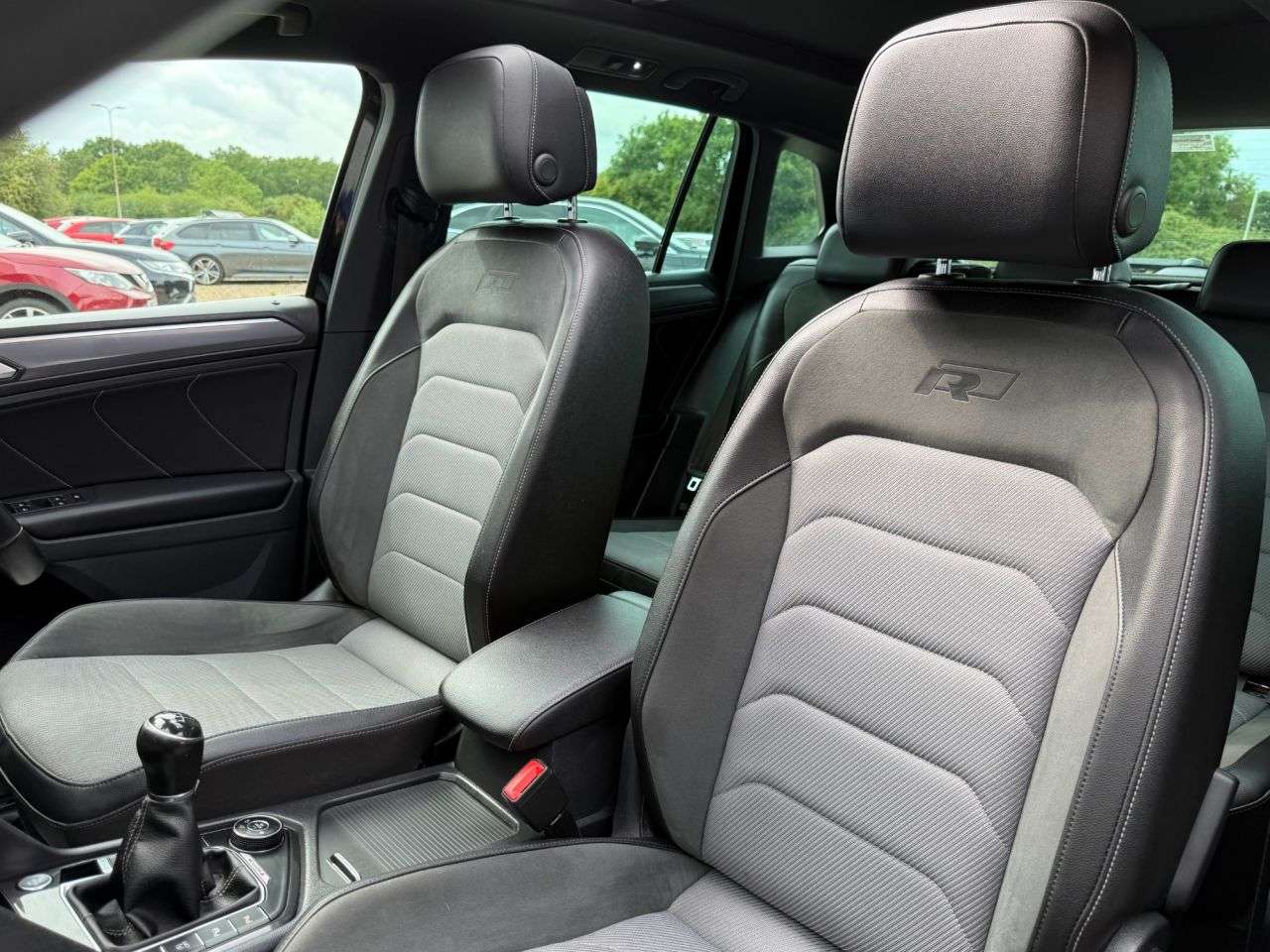 2017 VOLKSWAGEN TIGUAN 2017 VOLKSWAGEN TIGUAN