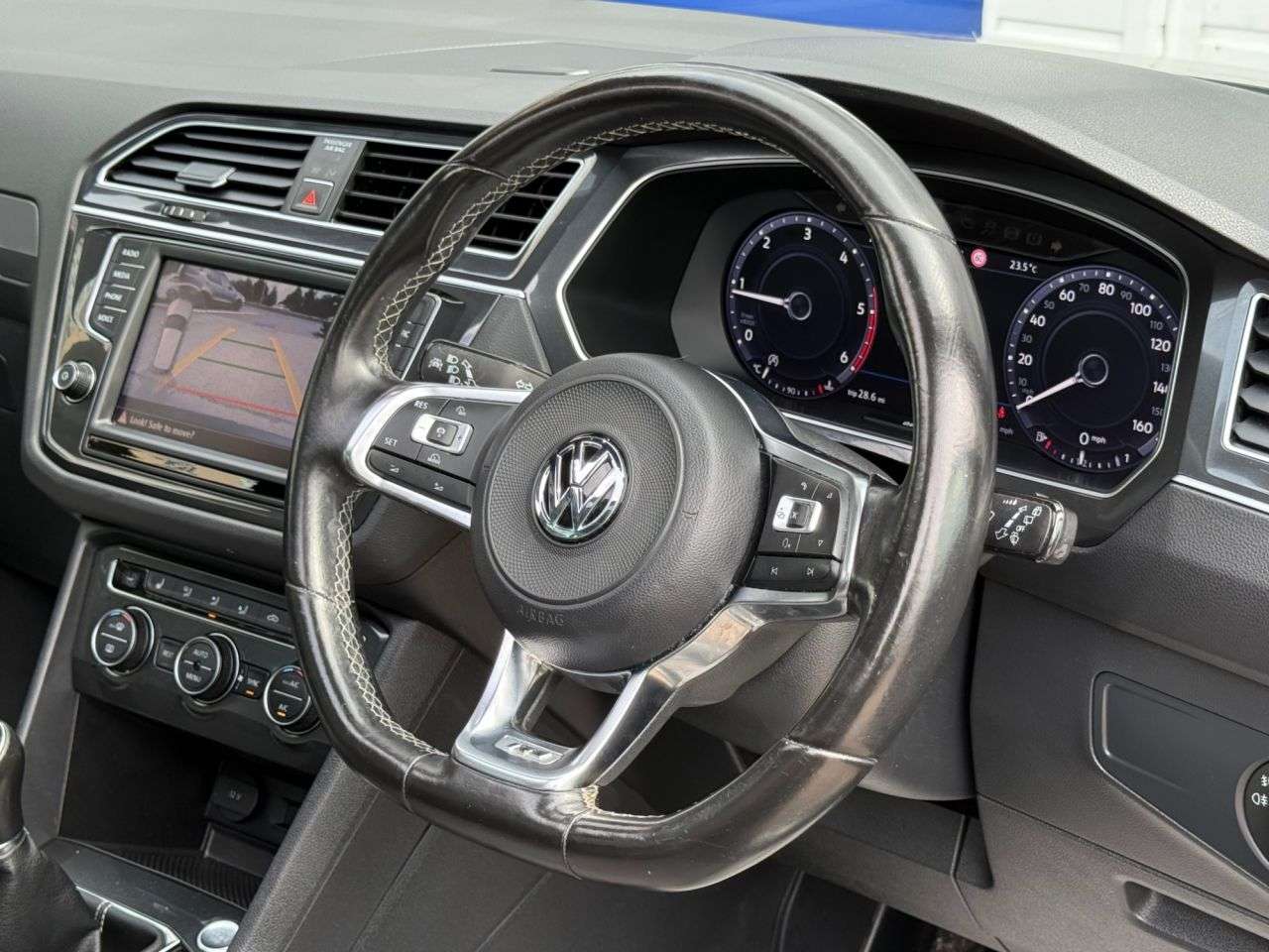 2017 VOLKSWAGEN TIGUAN 2017 VOLKSWAGEN TIGUAN
