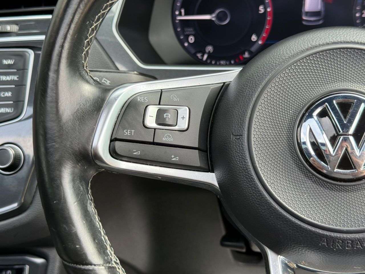 2017 VOLKSWAGEN TIGUAN 2017 VOLKSWAGEN TIGUAN