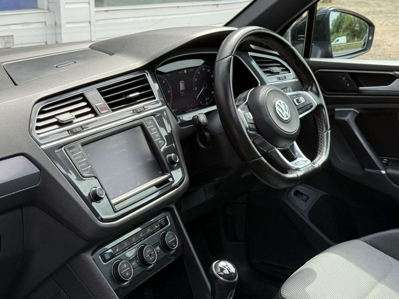 2017 VOLKSWAGEN TIGUAN 2017 VOLKSWAGEN TIGUAN